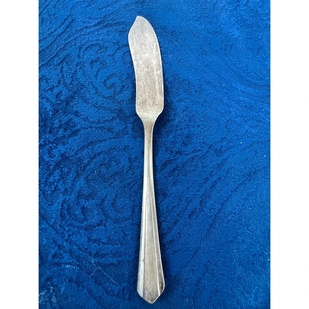 Wm A Rogers Oneida Silverplate Butter Spreader 1937 Surf Club Pattern A1 Plus